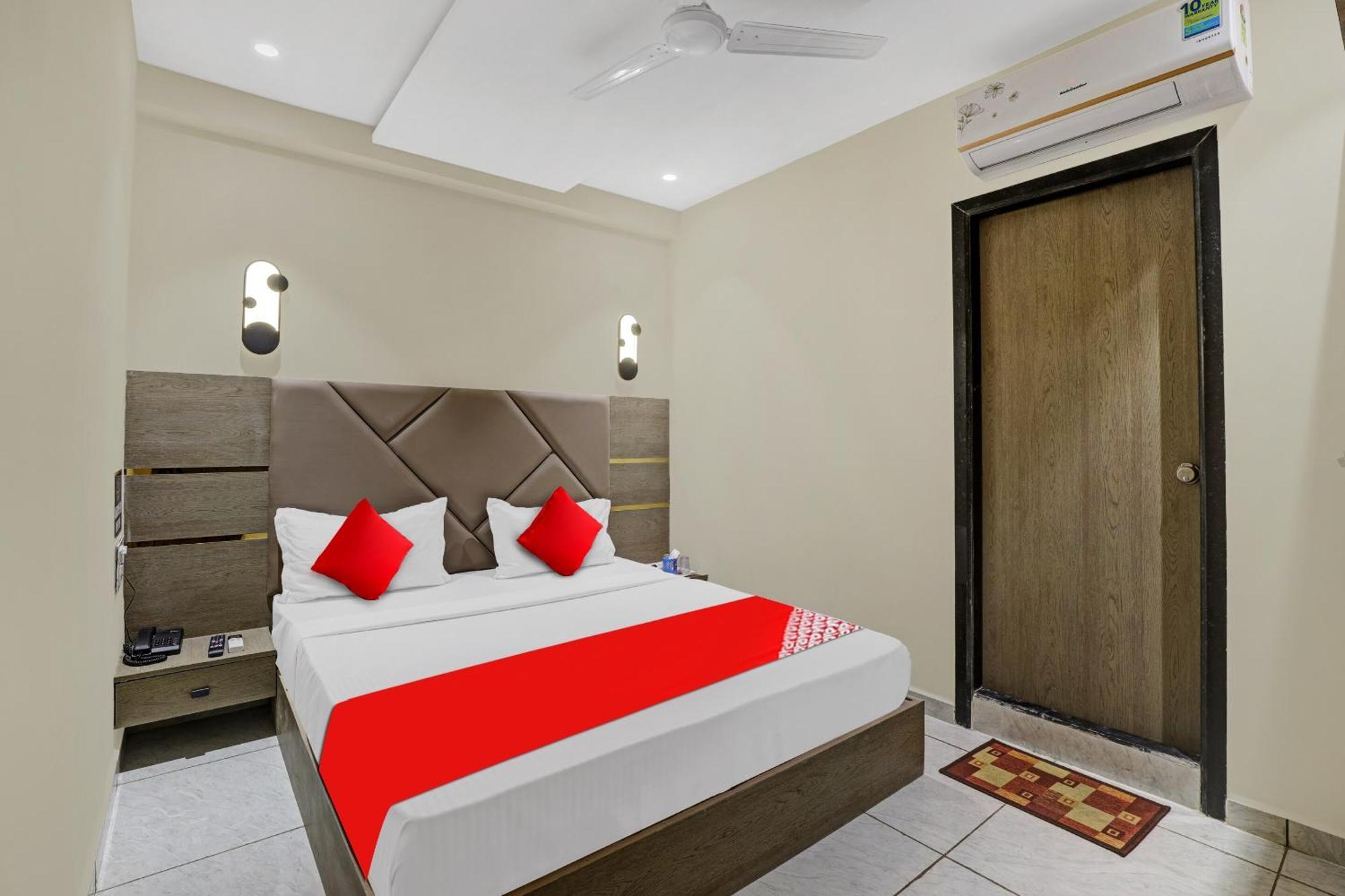 Hotel O Shree Palace Utrān Exterior foto
